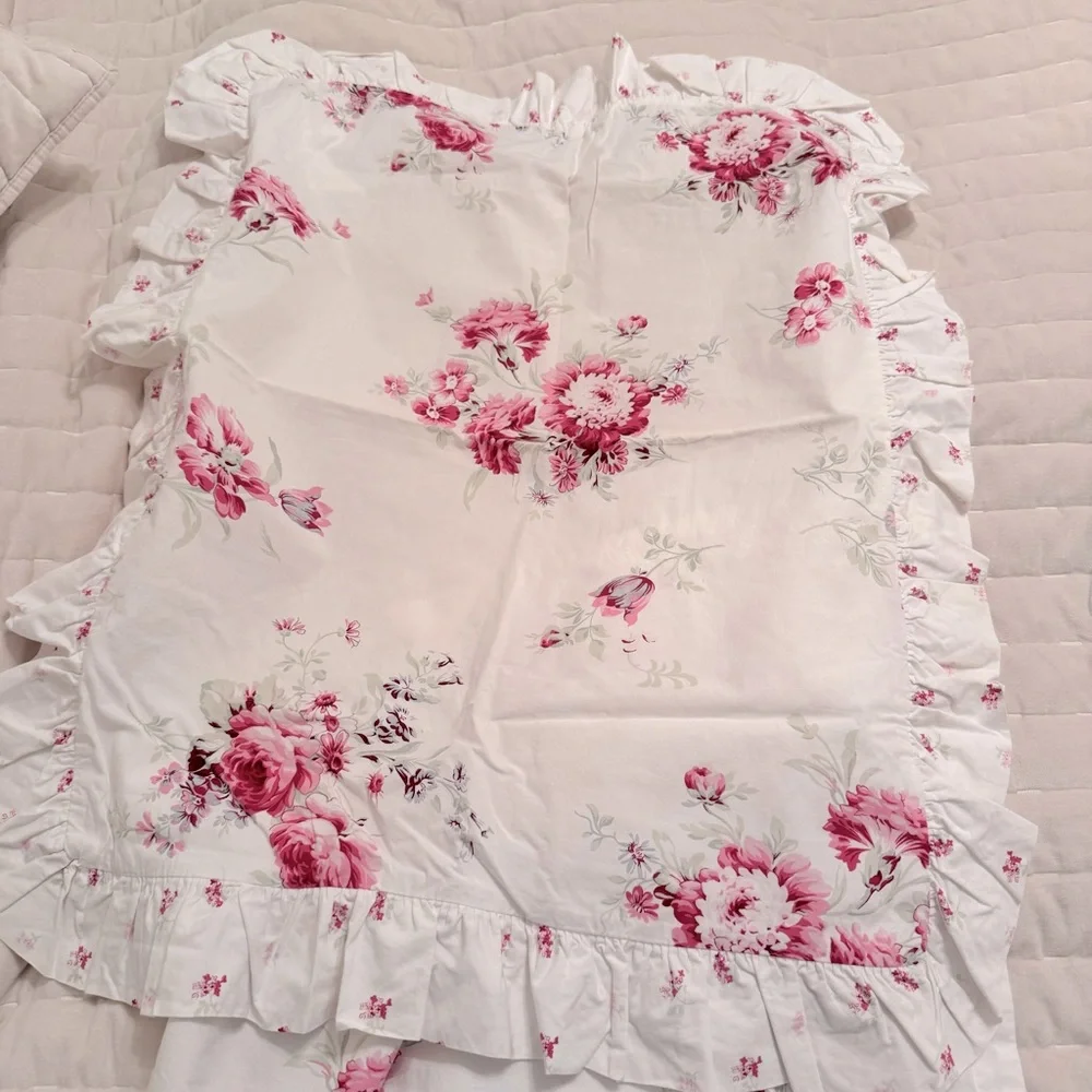 Rachel Ashwell Simply Shabby Chic  Rose White 2 Shame  100% Cotton